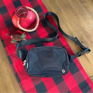 Lululemon Large Everywhere Belt Bag